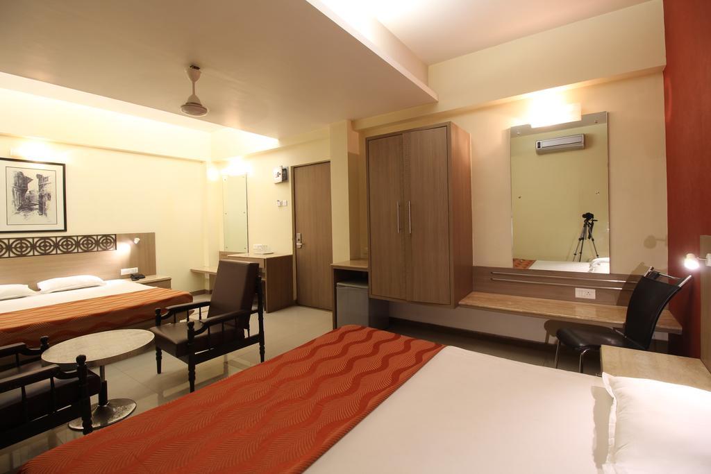 Hotel Samrat ムンバイ 部屋 写真