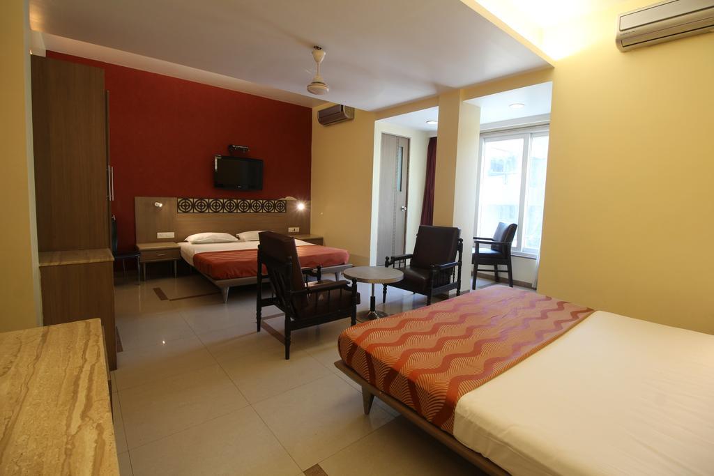 Hotel Samrat ムンバイ 部屋 写真