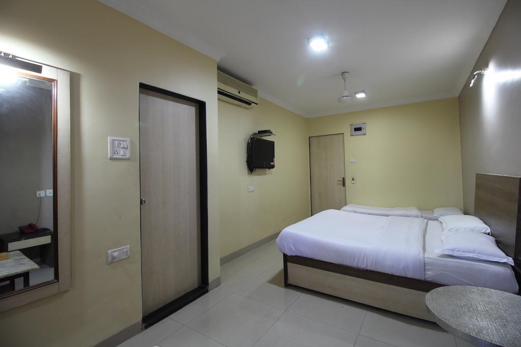 Hotel Samrat ムンバイ 部屋 写真