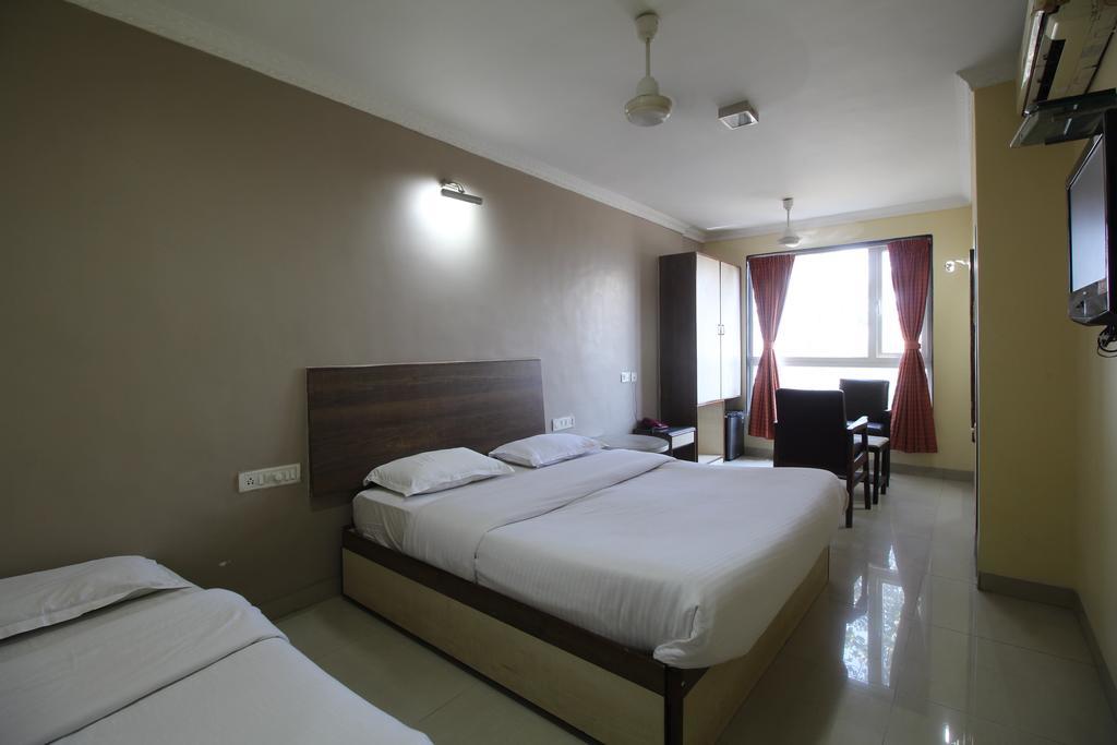 Hotel Samrat ムンバイ 部屋 写真